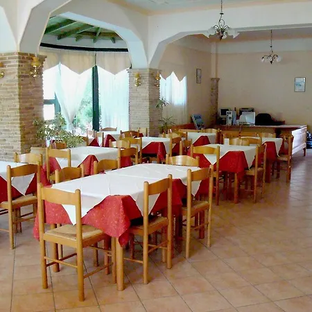 Delfini Pensjonat Nydri (Lefkada)