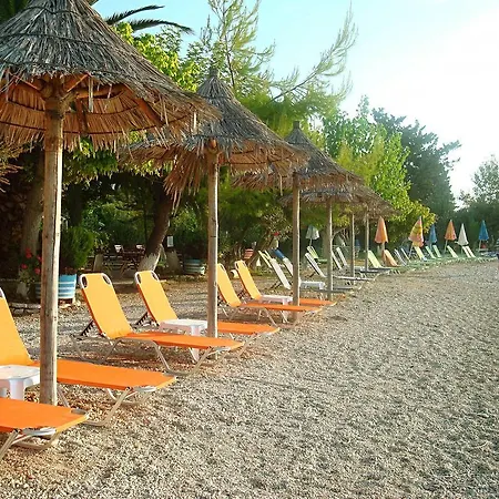Delfini 3* Nydri (Lefkada)