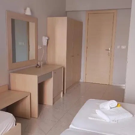 Delfini 3* Nydri (Lefkada)