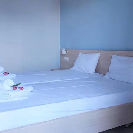 Delfini Pensjonat Nydri (Lefkada)