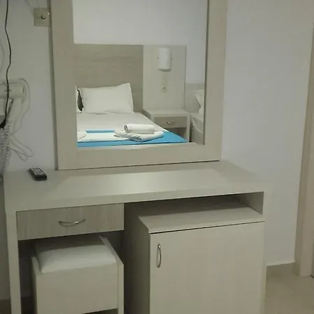 Delfini 3* Nydri (Lefkada)