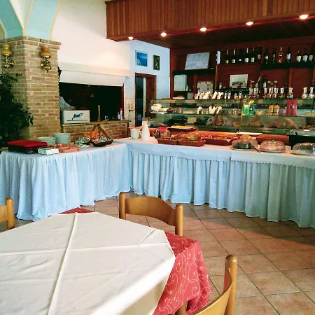 Delfini 3* Nydri (Lefkada)